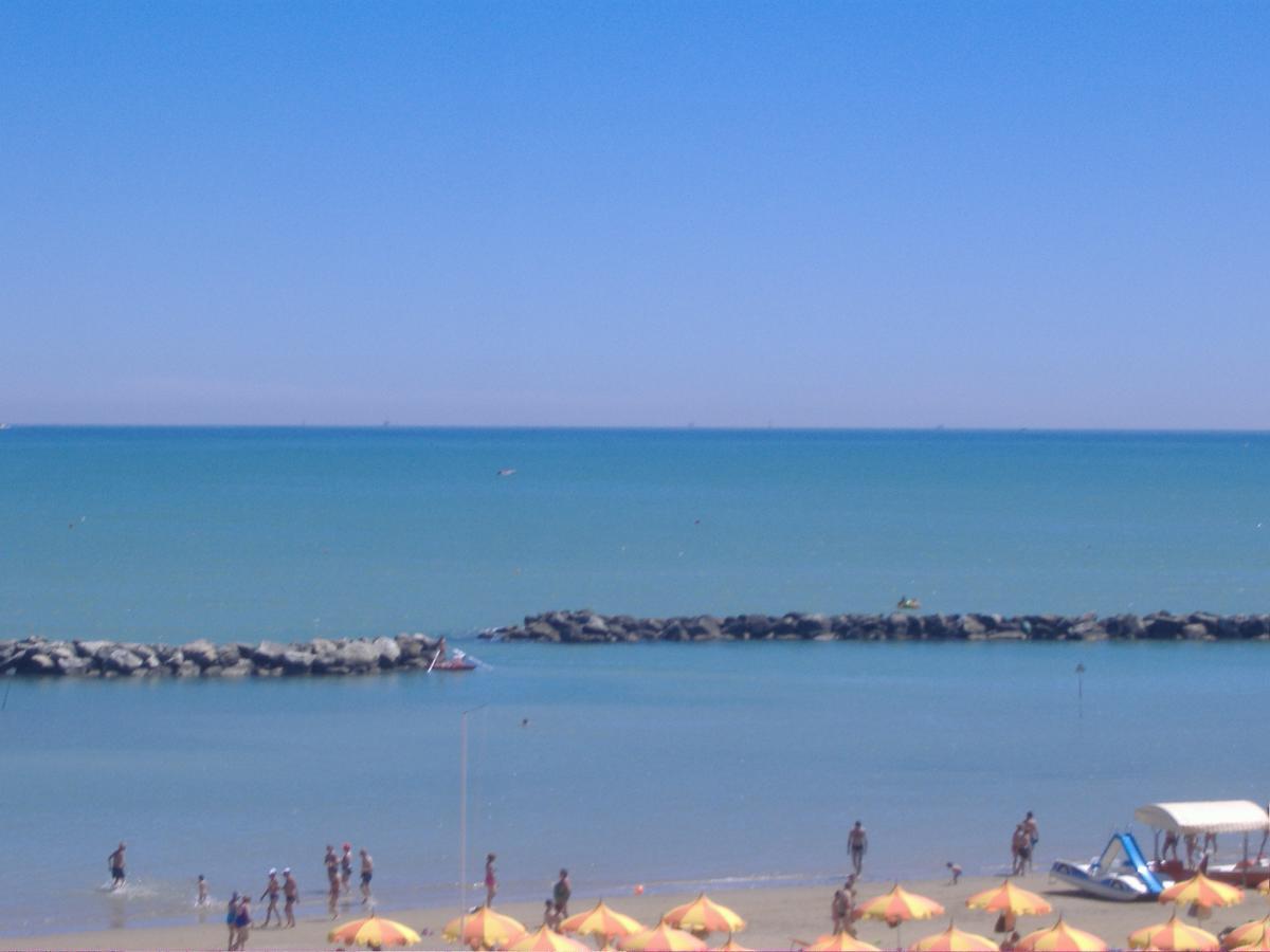 Hotel Ristoro Bellaria-Igea Marina Exterior photo